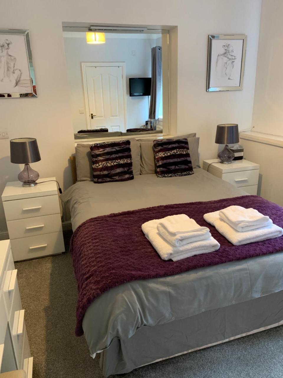 لاندودنو Ashbrook Bed And Breakfast الغرفة الصورة