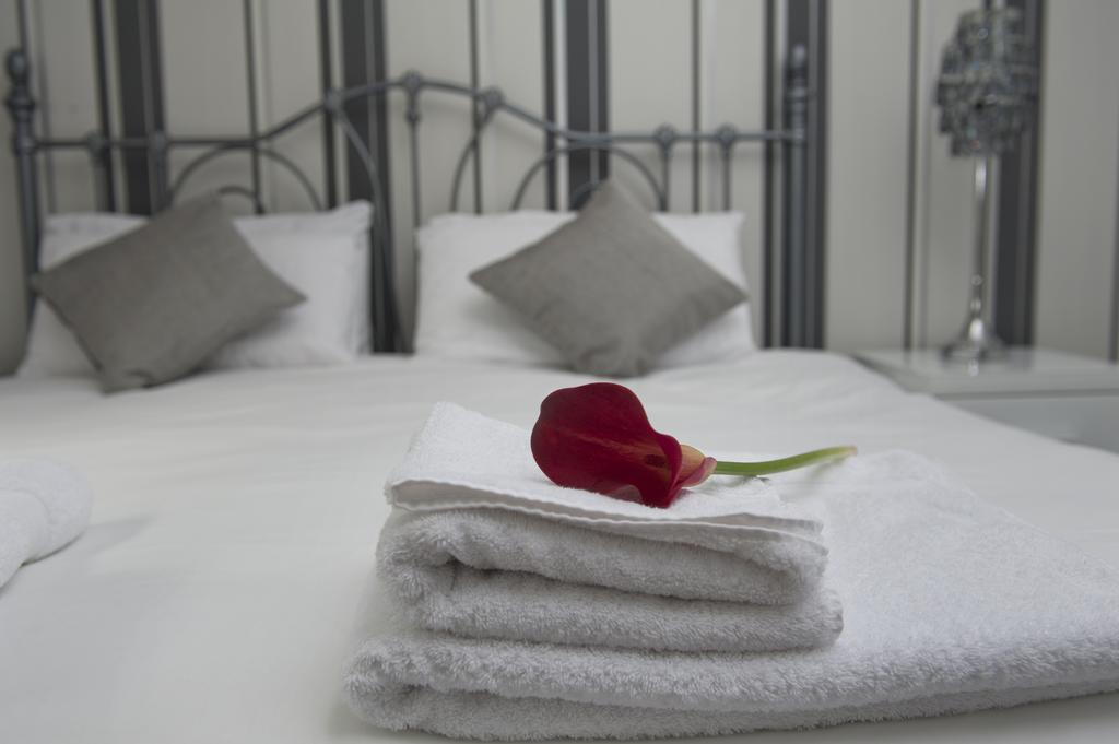 لاندودنو Ashbrook Bed And Breakfast الغرفة الصورة